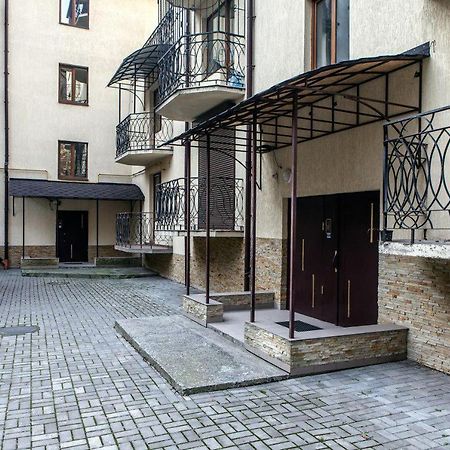 Apartamenty On Kryvonosa Lviv Extérieur photo