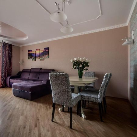 Apartamenty On Kryvonosa Lviv Extérieur photo